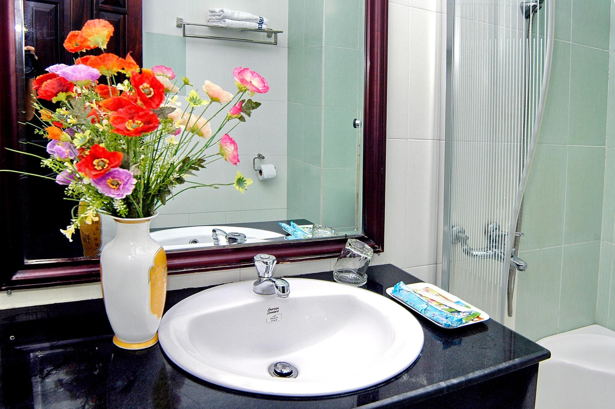 Khanh Duy Hotel На Транг Екстериор снимка