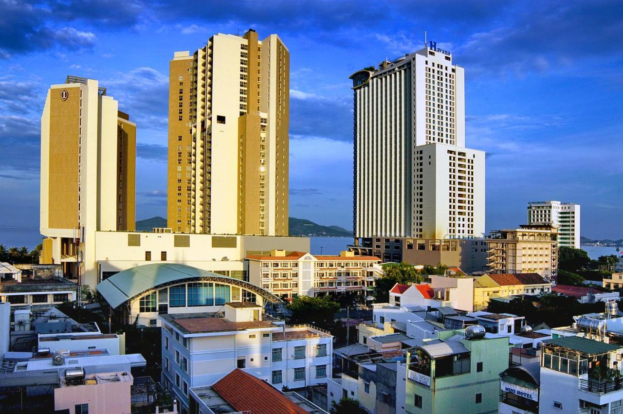 Khanh Duy Hotel На Транг Екстериор снимка